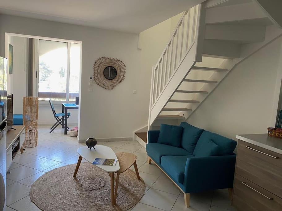 Ravissant T3 En Duplex Proche Mer La Londe-les-Maures Esterno foto